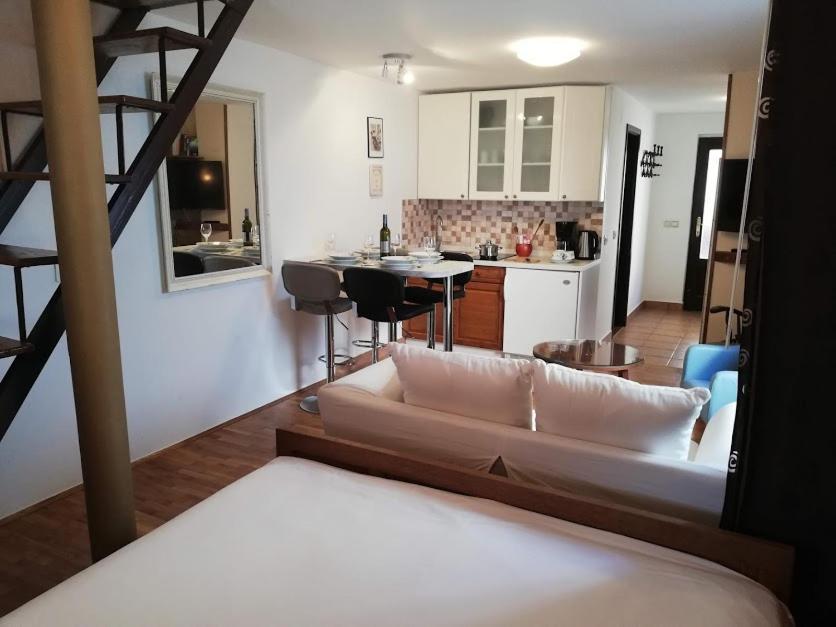 Studio Apartman Meli Apartment Poreč Exterior foto